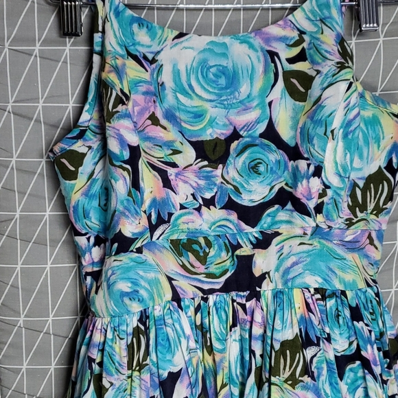 Cute Dress - Picture 5 of 7